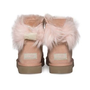 Brand new in box Ugg Fluff bow boots